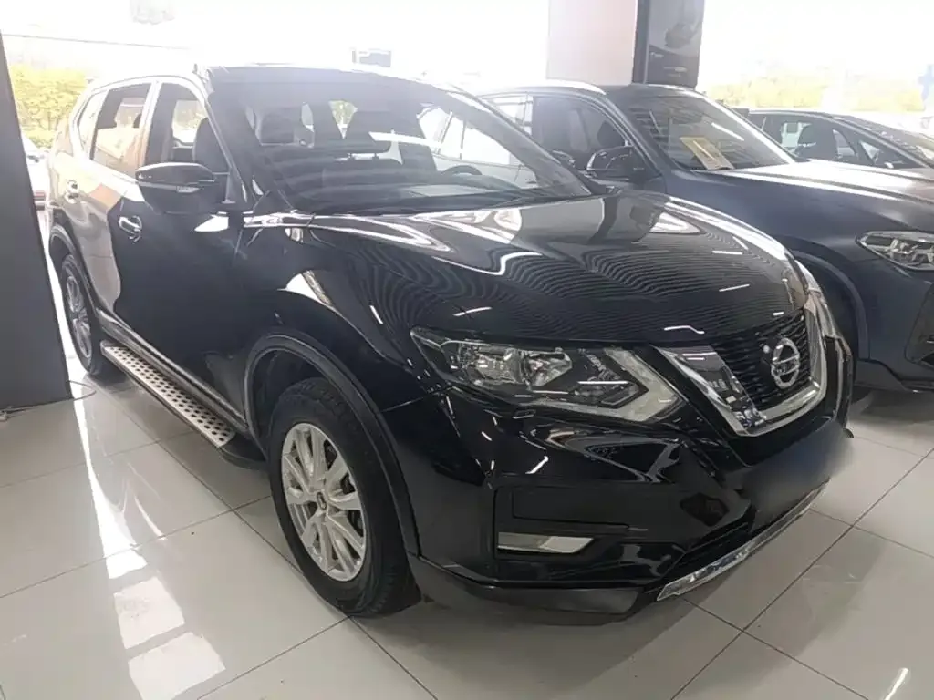 Nissan X-Trail — фото 7