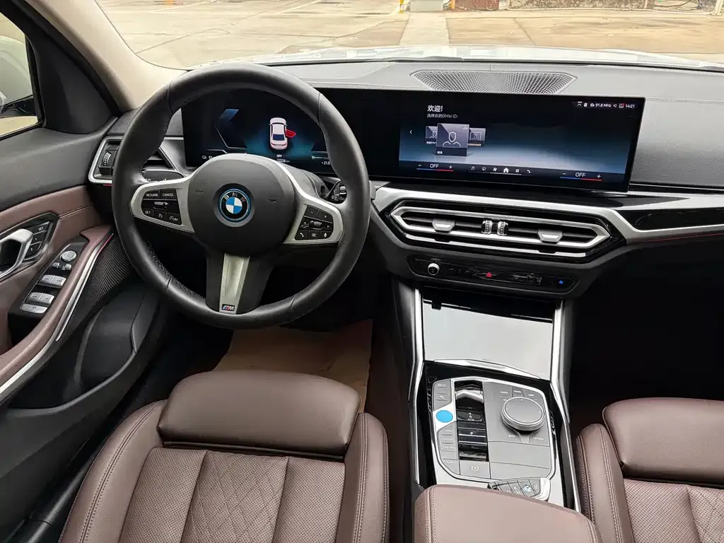 BMW i3 — фото 6