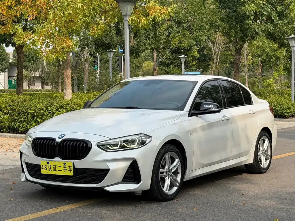 BMW 1 Series — фото 1