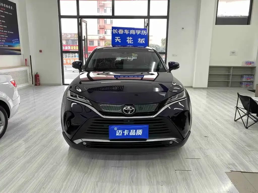 Toyota Harrier — фото 2