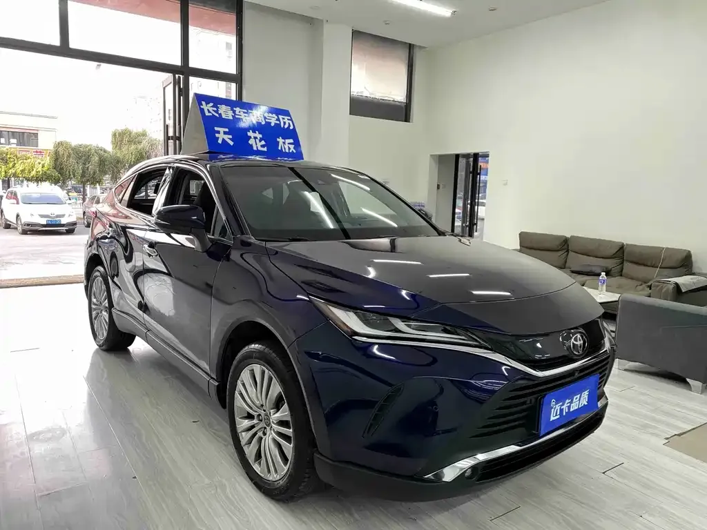 Toyota Harrier — фото 7
