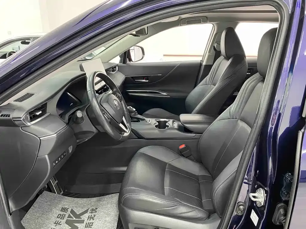 Toyota Harrier — фото 5