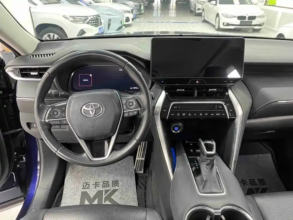 Toyota Harrier — фото 8