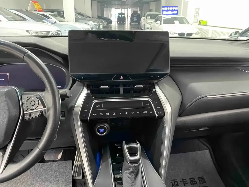 Toyota Harrier — фото 9