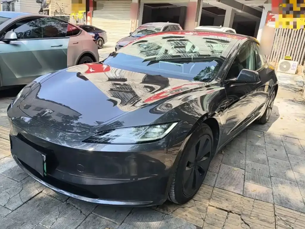 Tesla Model 3 — фото 7