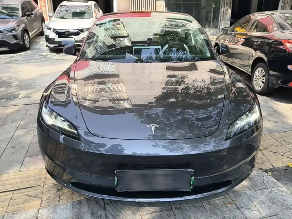 Tesla Model 3 — фото 6