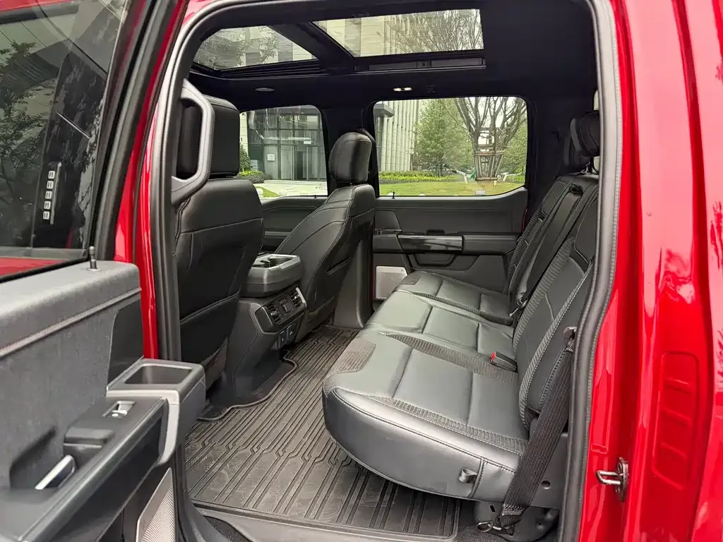 Ford F-150 Raptor — фото 9