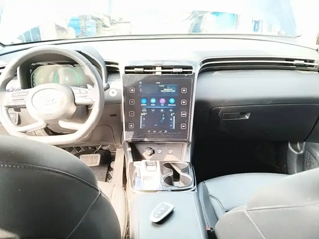 Hyundai Tucson — фото 1