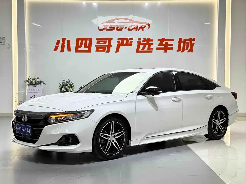 Honda Accord — фото 1