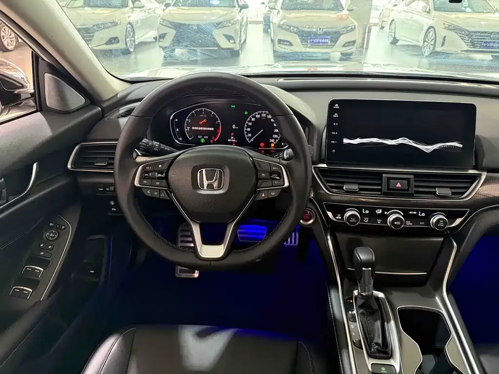 Honda Accord — фото 5