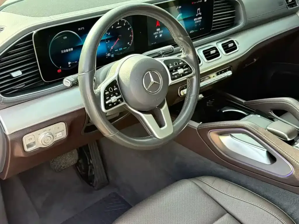 Mercedes-Benz GLE (Import) — фото 8