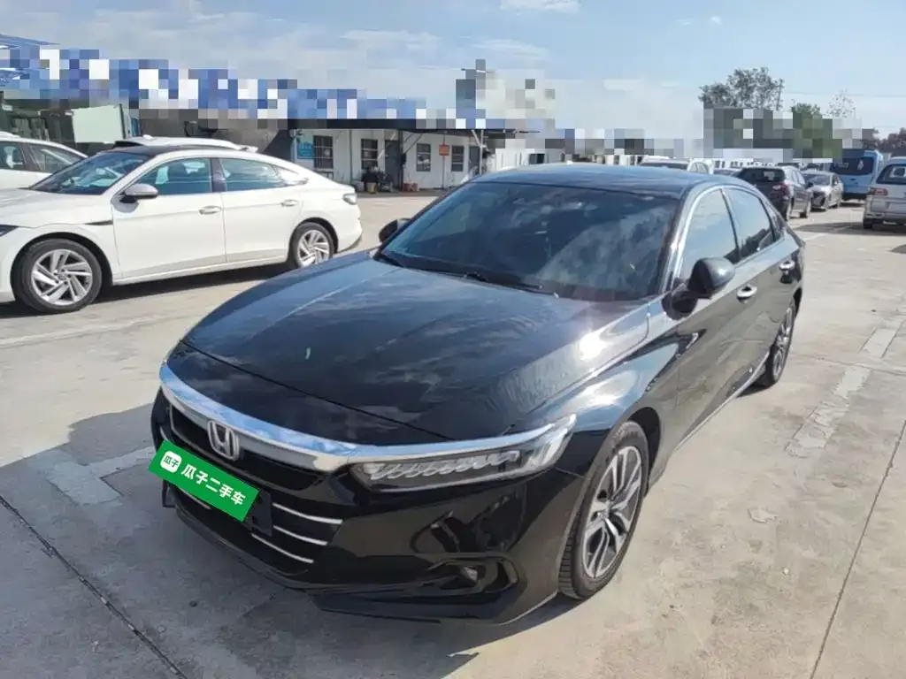 Honda Accord — фото 1