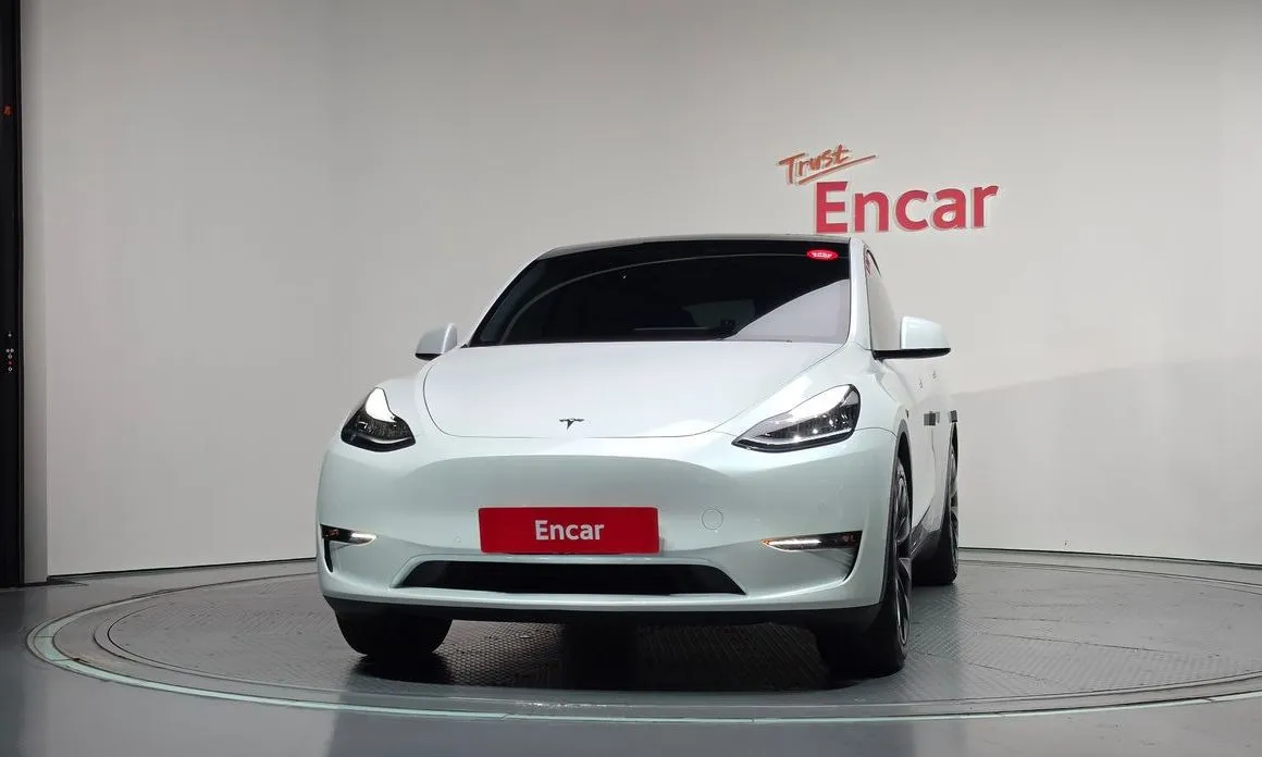 Tesla Model Y — фото 5