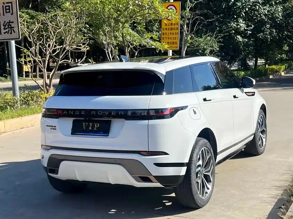 Land Rover Evoque — фото 9