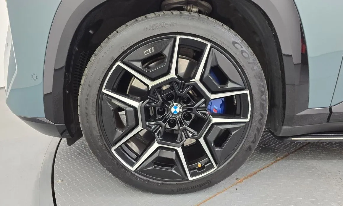 BMW XM — фото 7