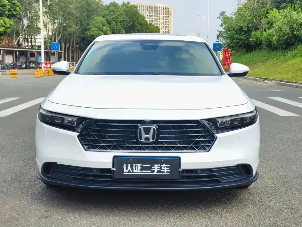 Honda Accord — фото 7