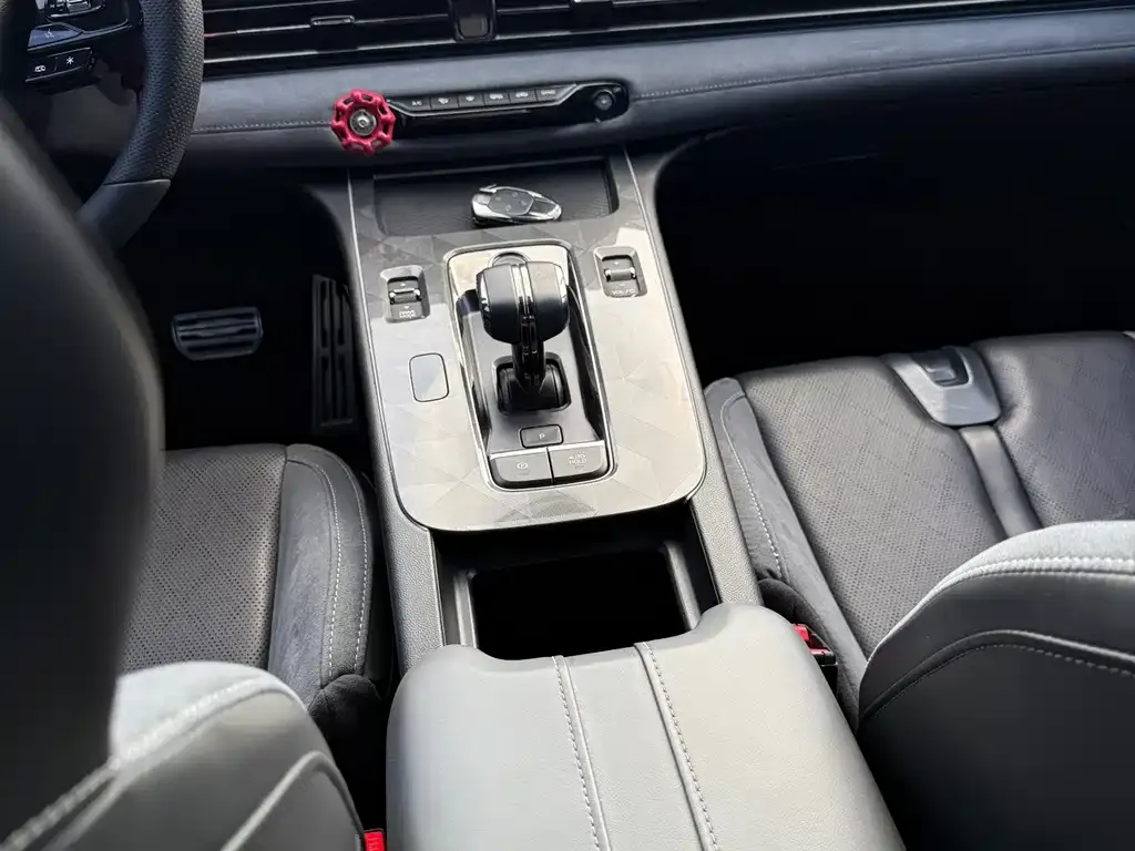 GAC Motor Shadow Leopard — фото 4