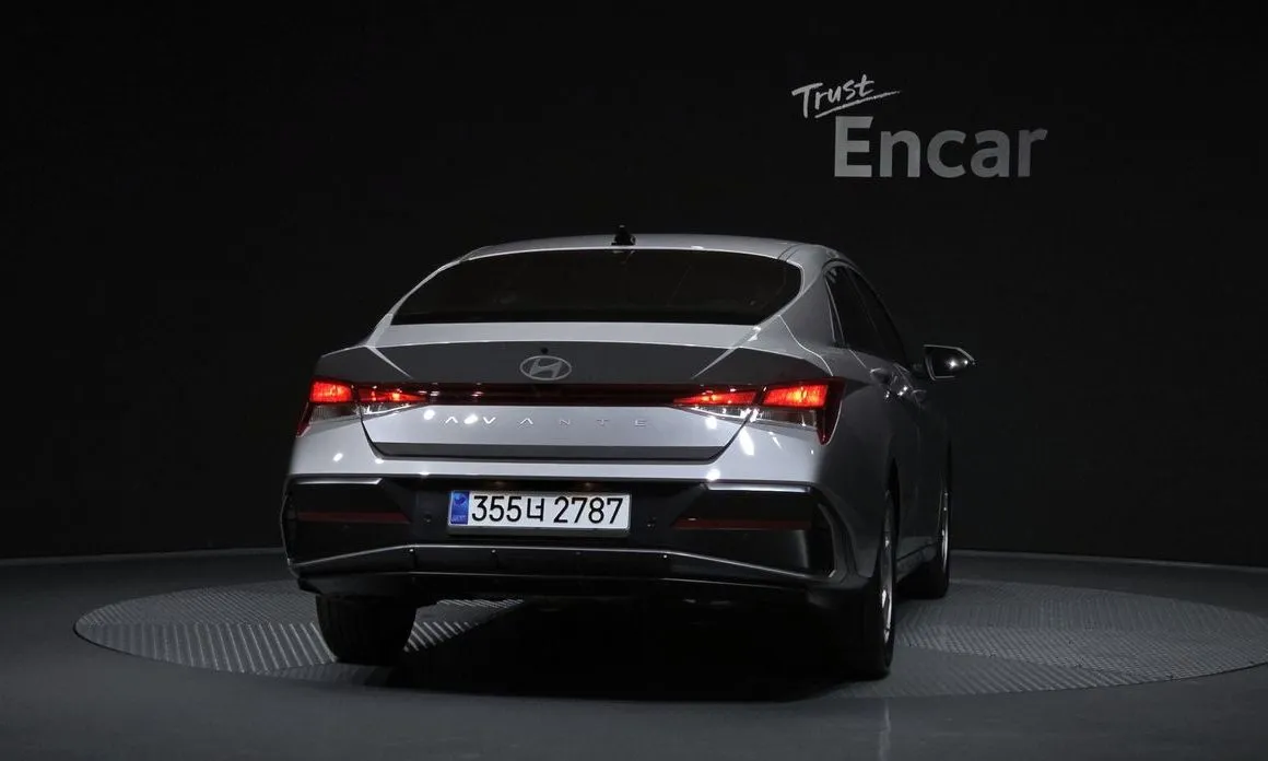 Hyundai AVANTE — фото 3
