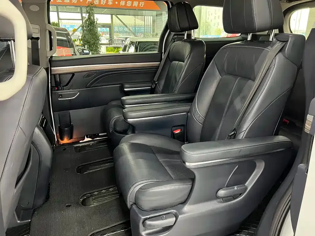 GAC Motor Trumpchi M8 — фото 9