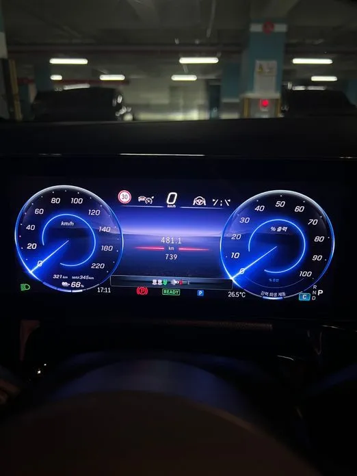 Mercedes-Benz EQA — фото 2