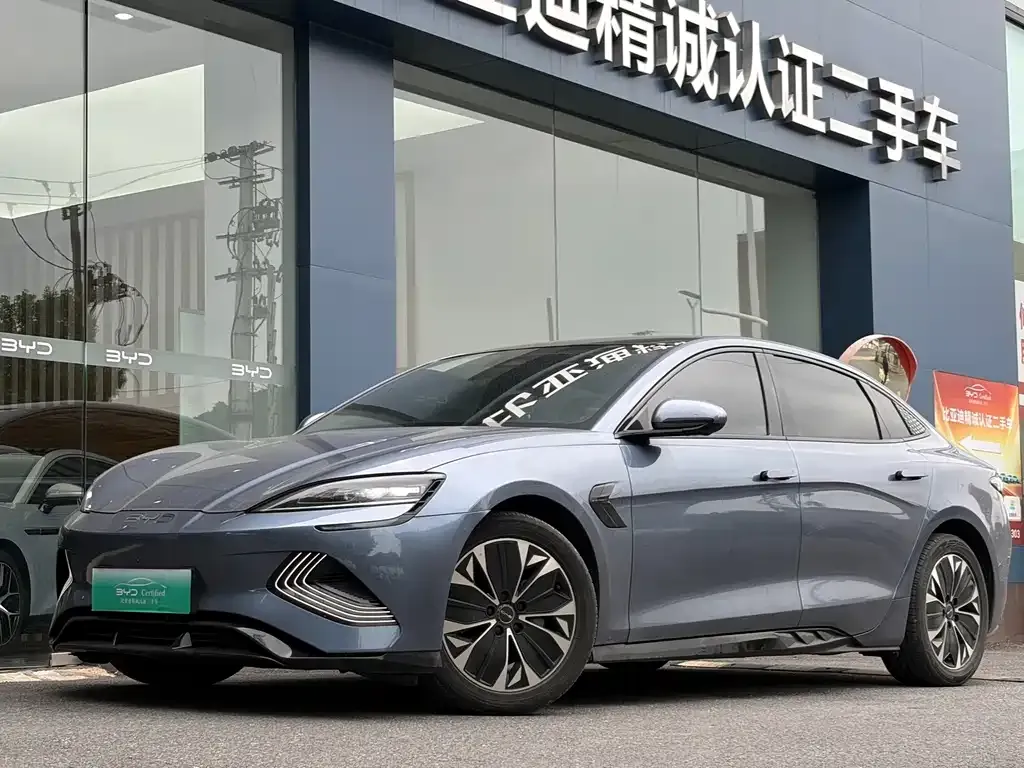BYD Seal — фото 1
