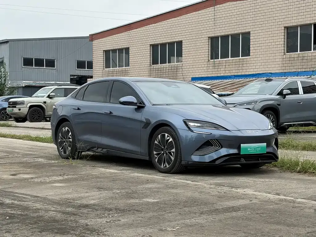 BYD Seal — фото 9