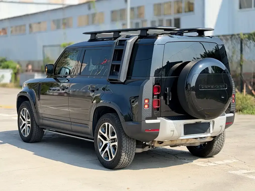 Land Rover Defender — фото 5