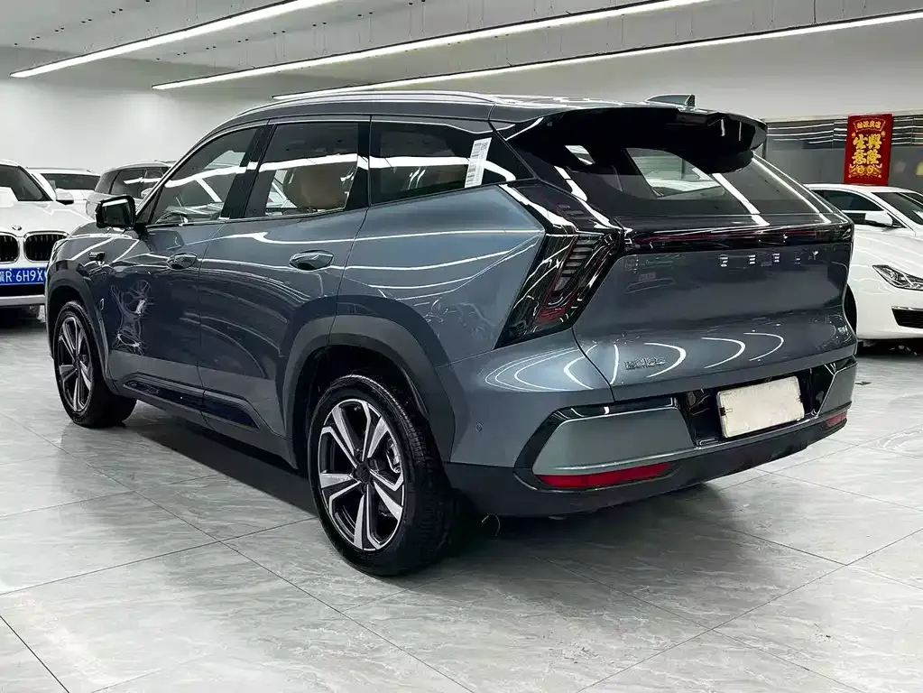 Geely Boyue L — фото 10