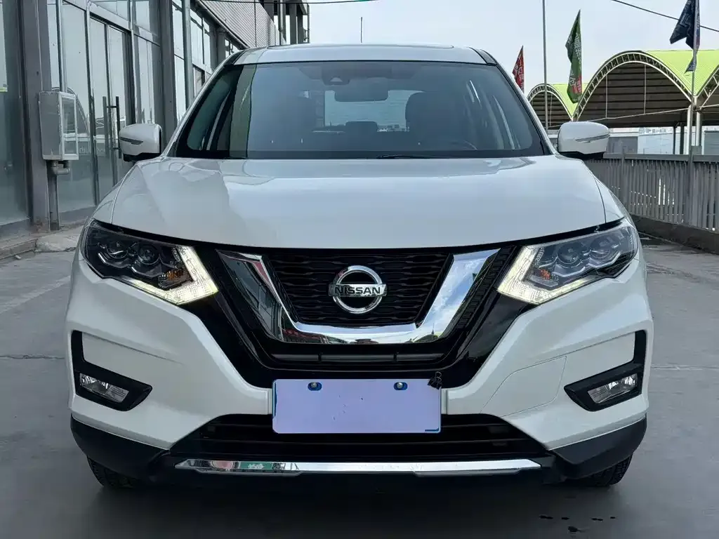 Nissan X-Trail — фото 8