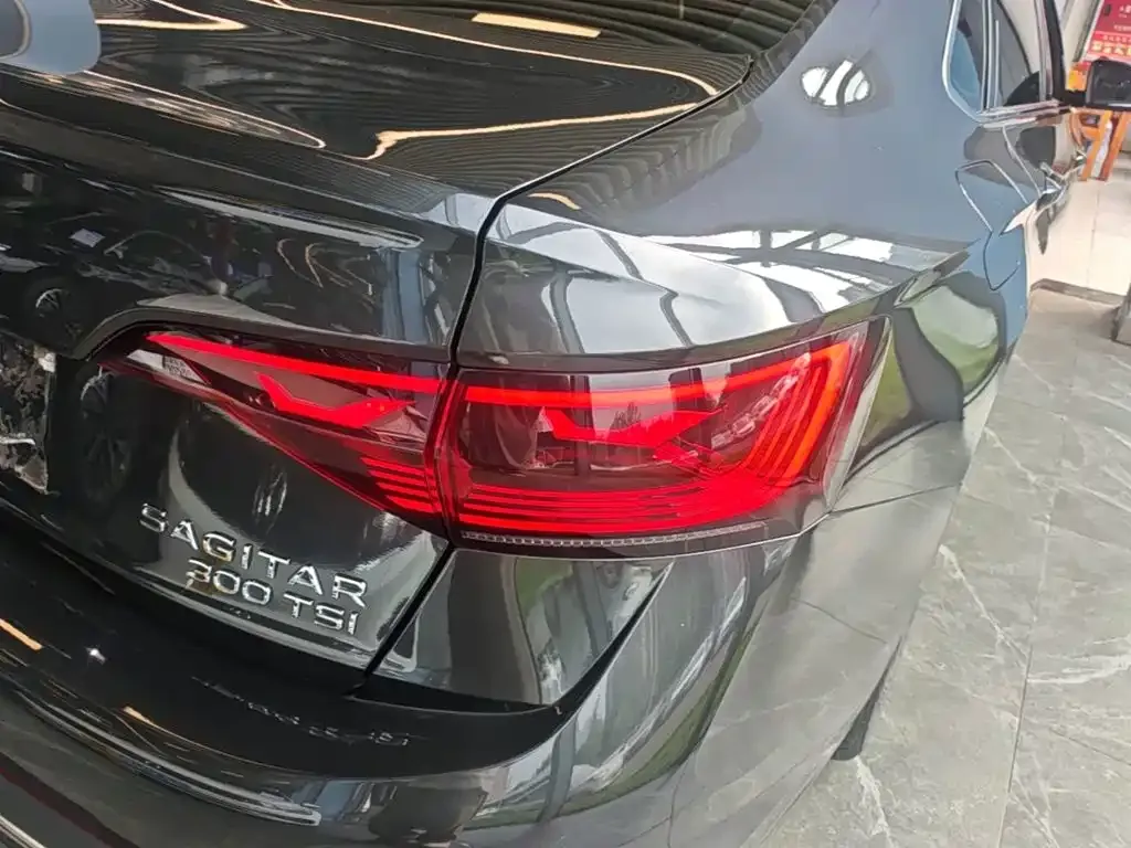 Volkswagen Sagitar — фото 2