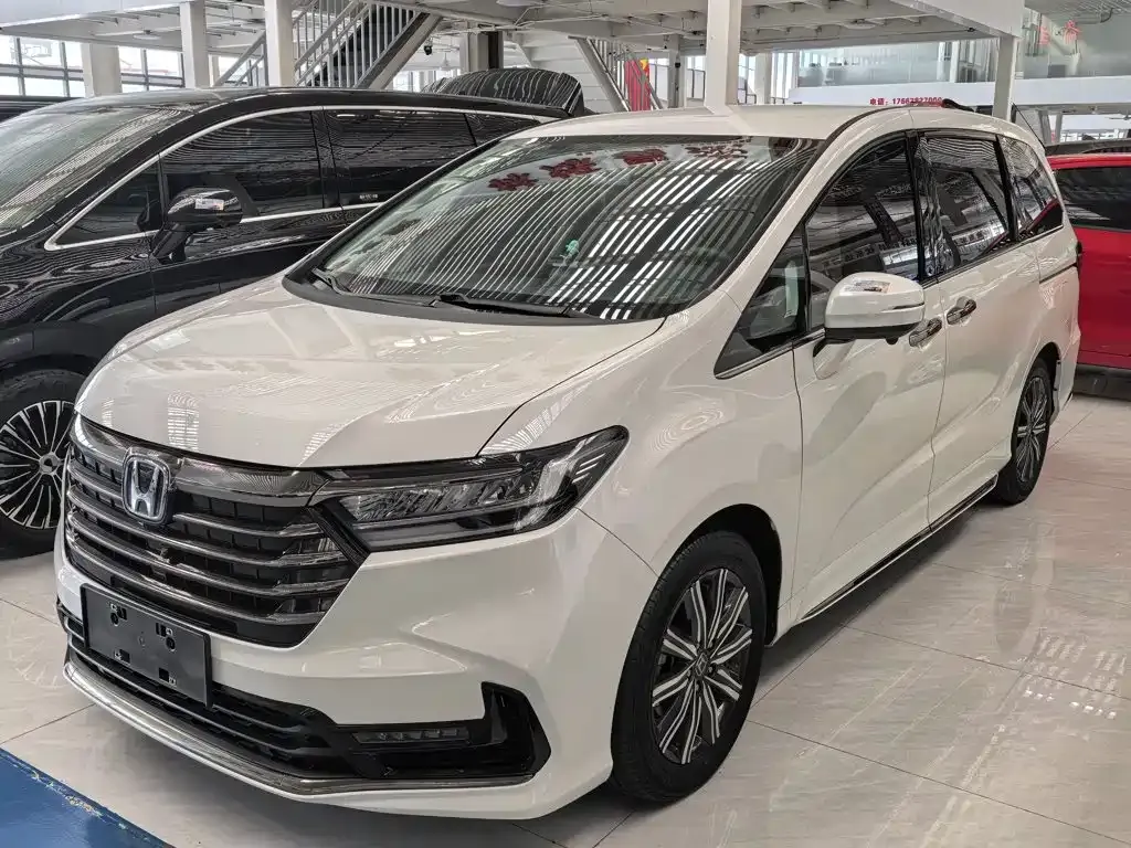 Honda Odyssey — фото 1