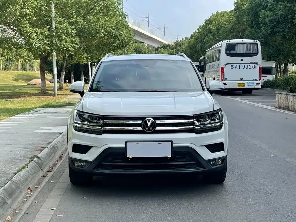 Volkswagen Tharu — фото 6