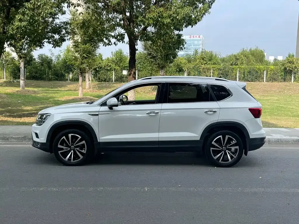 Volkswagen Tharu — фото 4