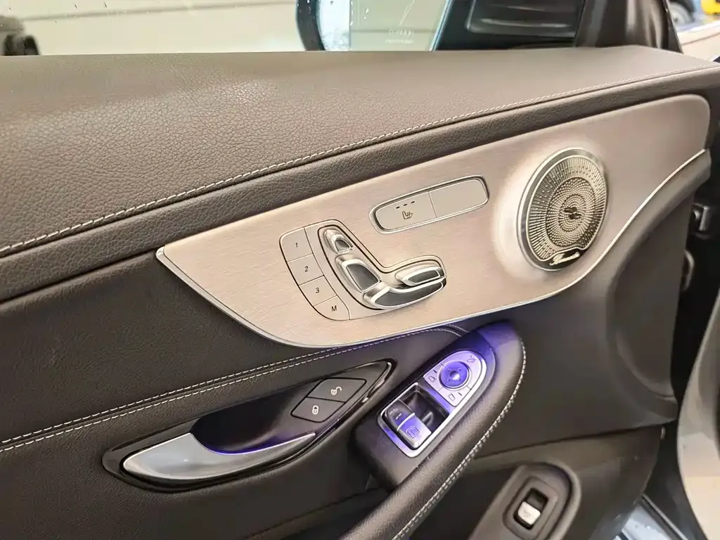 Mercedes-Benz C-Class (Import) — фото 6