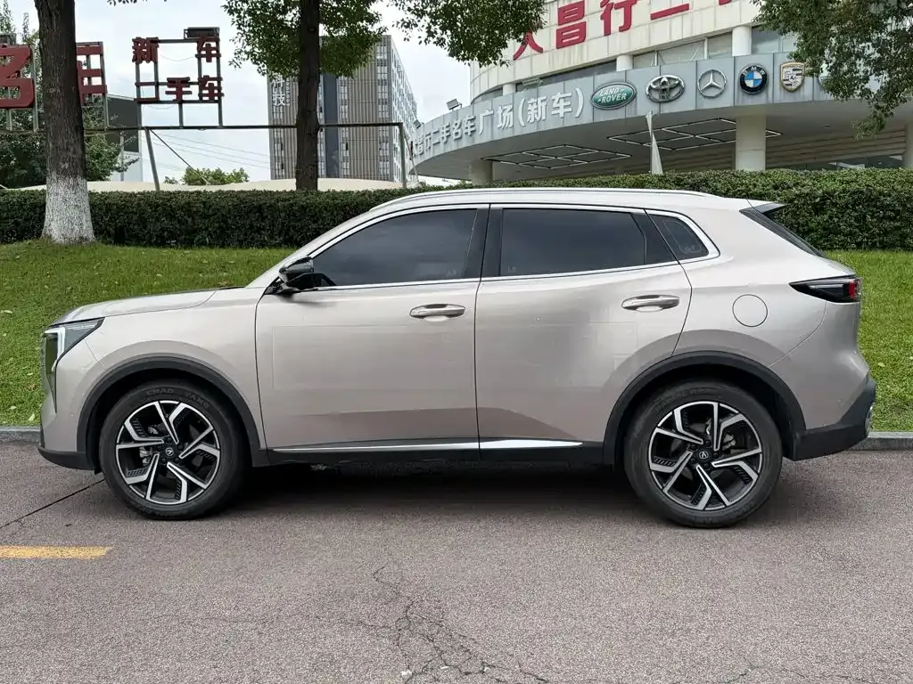Changan CS55PLUS — фото 3