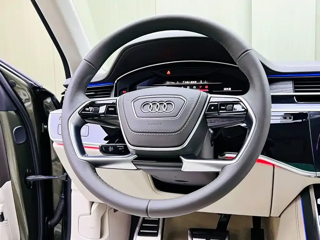 Audi A8 — фото 10