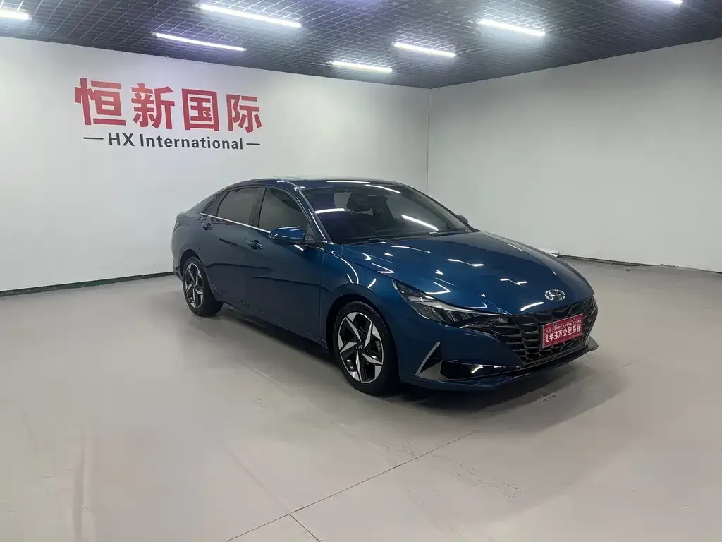 Hyundai Elantra — фото 2