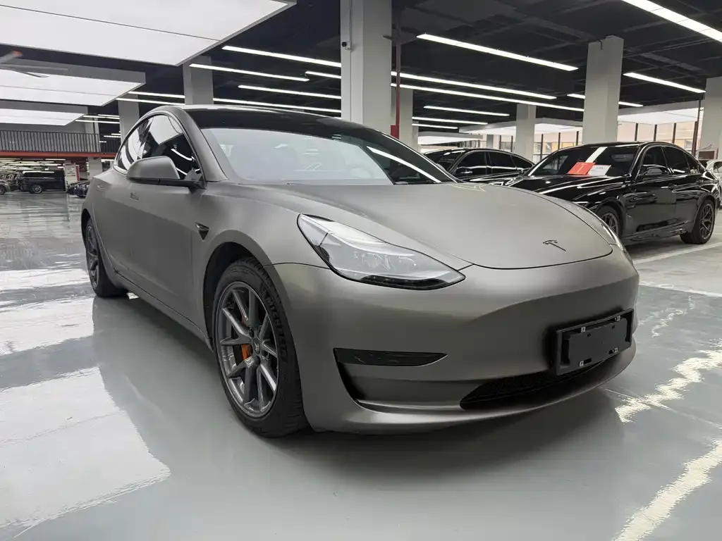 Tesla Model 3 — фото 6