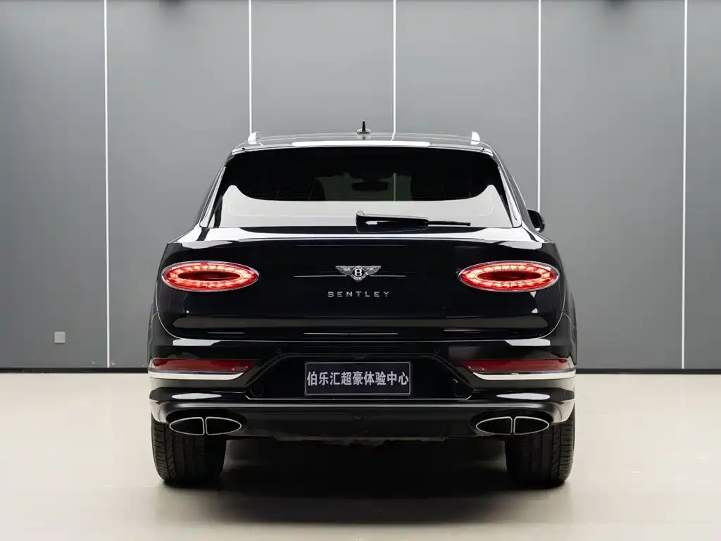 Bentley Bentayga — фото 2