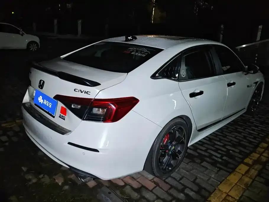 Honda Civic — фото 10