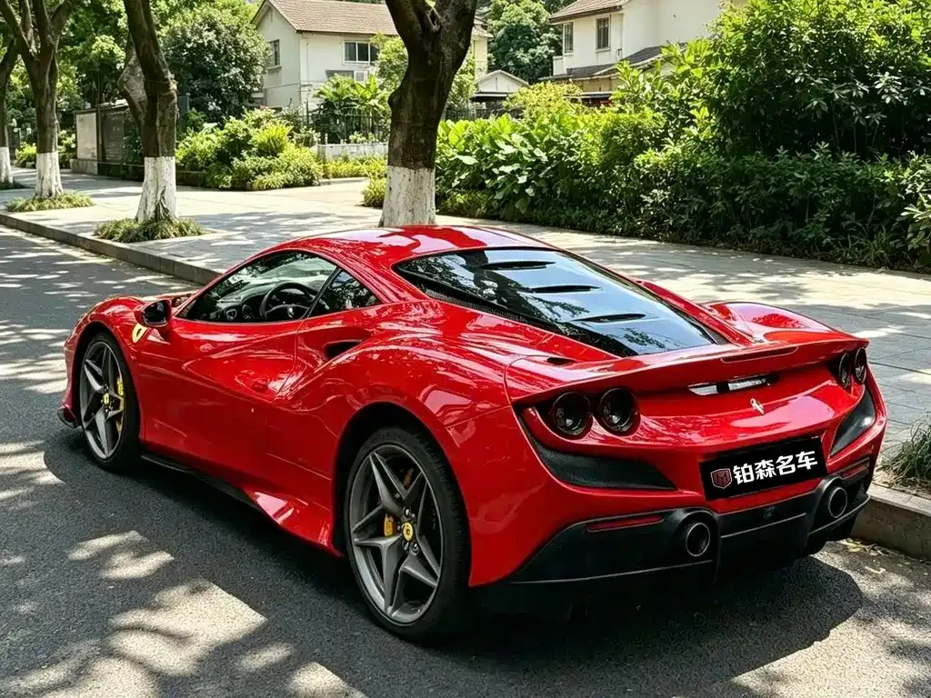 Ferrari F8 — фото 5