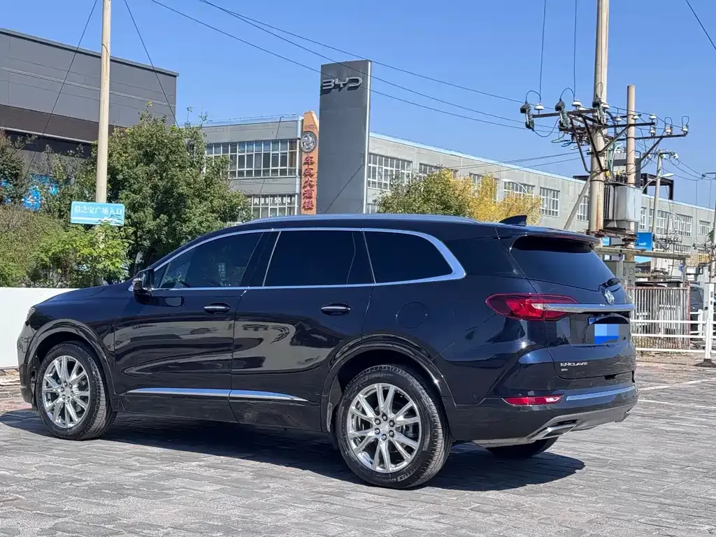 Buick Enclave — фото 9