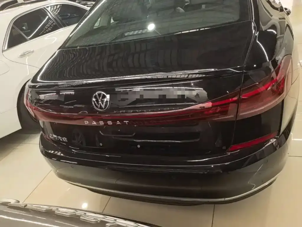 Volkswagen Passat — фото 3