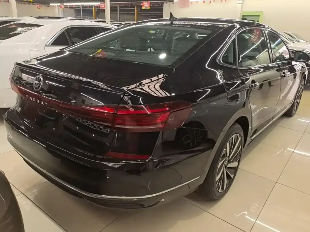 Volkswagen Passat — фото 5