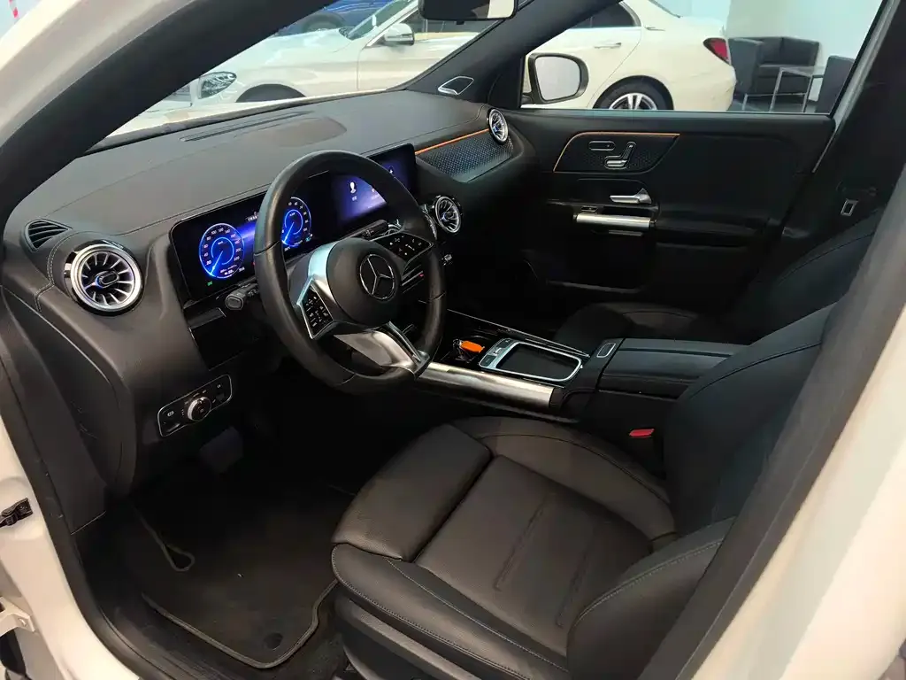 Mercedes-Benz EQA — фото 9