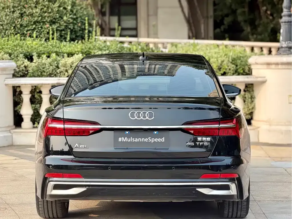 Audi A6L — фото 6