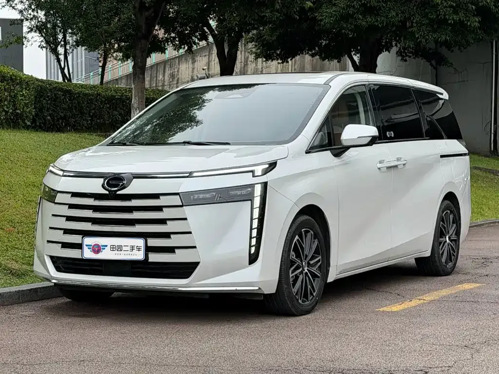 GAC Motor Trumpchi E8 — фото 1