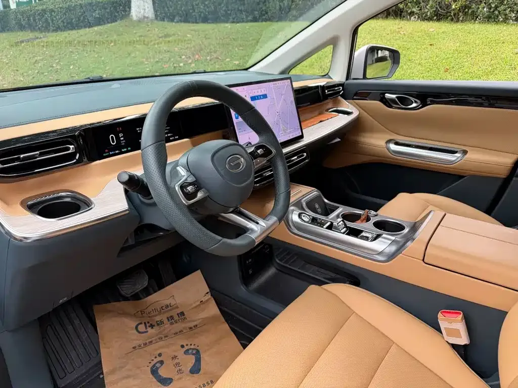 GAC Motor Trumpchi E8 — фото 6