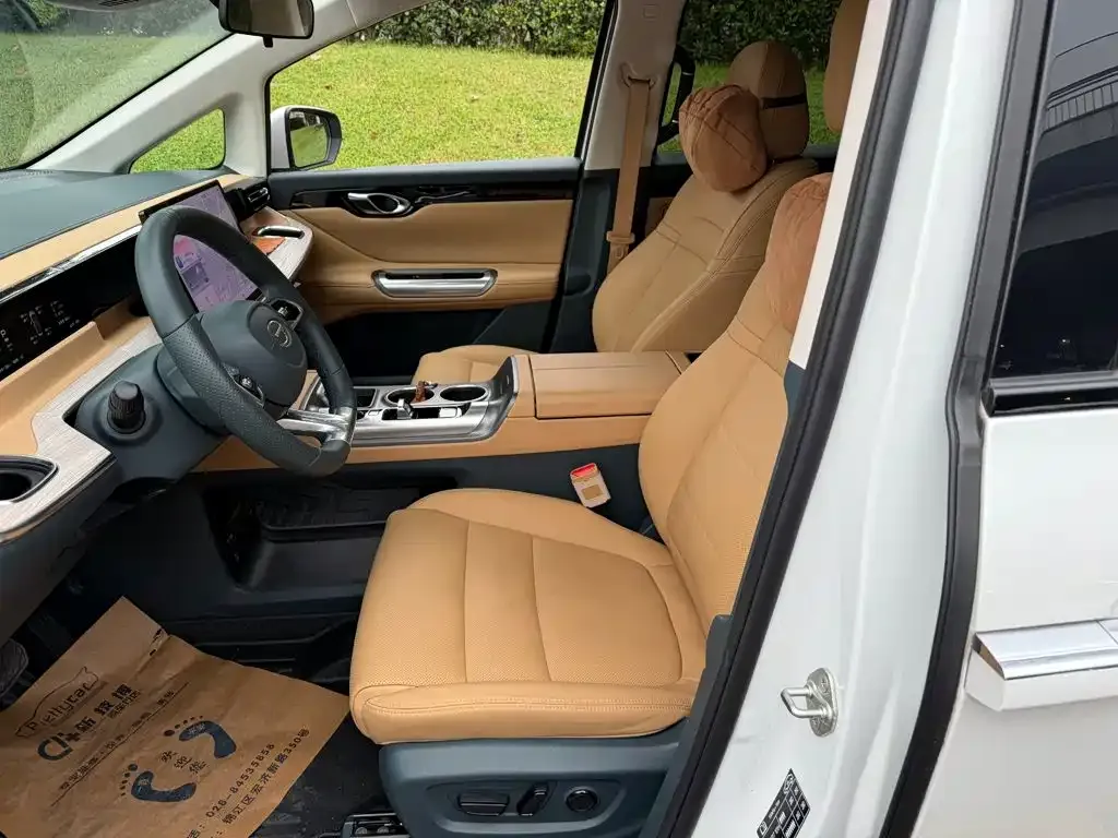 GAC Motor Trumpchi E8 — фото 7
