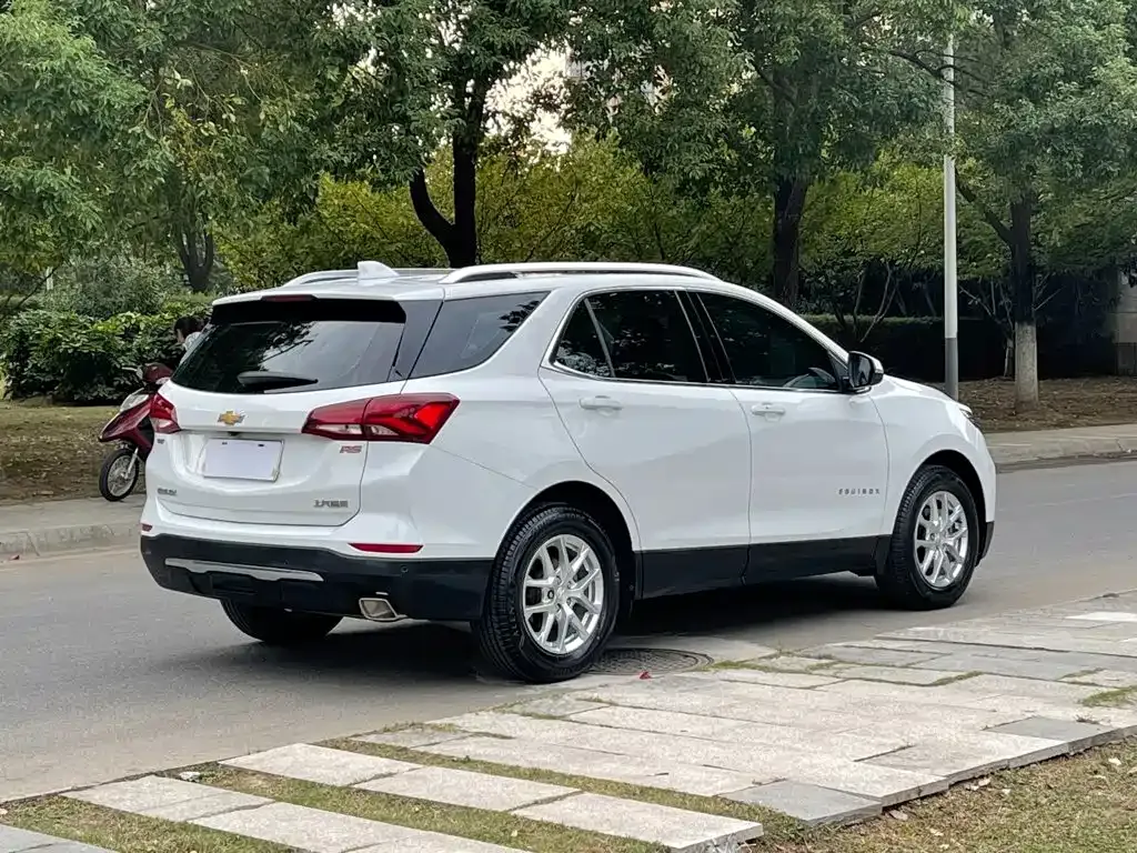 Chevrolet Equinox — фото 10